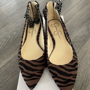 NIB Jessica Simpson flats with ankle chain.  Super cute!  Never worn!